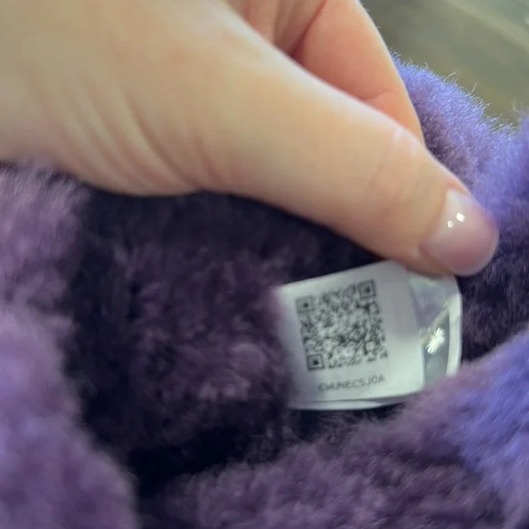 Ugg Bailey Bow Short - Picture 6 of 6